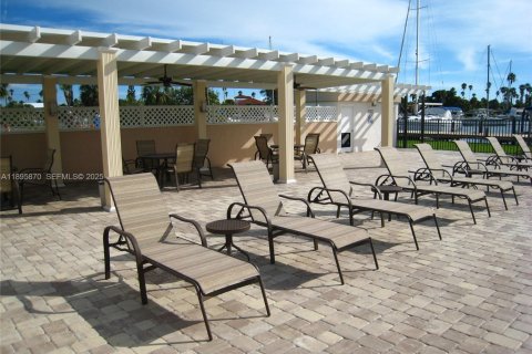 Condominio en venta en Saint Petersburg, Florida, 2 dormitorios, 110.55 m2 № 2034677 - foto 19