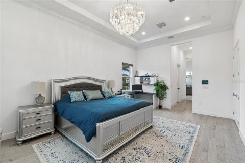 House in Apollo Beach, Florida 6 bedrooms, 544.69 sq.m. № 2120246 - photo 23