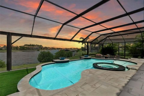 House in Apollo Beach, Florida 6 bedrooms, 544.69 sq.m. № 2120246 - photo 6