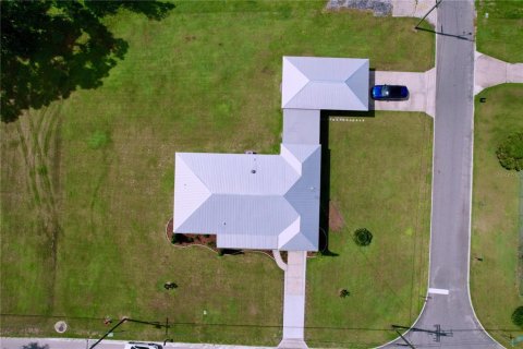 House in Bartow, Florida 3 bedrooms, 181.72 sq.m. № 1866444 - photo 6