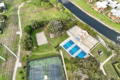 Townhouse in West Palm Beach, Florida 2 bedrooms, 114.83 sq.m. № 2042407 - photo 19