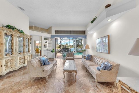 House in Coral Springs, Florida 4 bedrooms, 245.91 sq.m. № 2088313 - photo 10