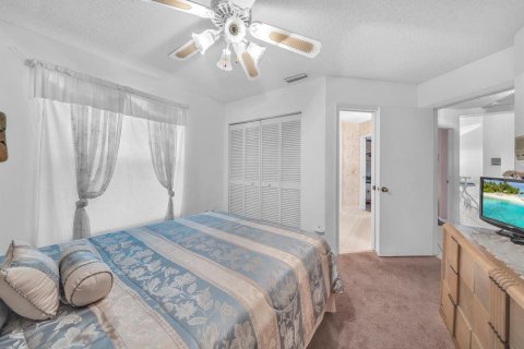 House in Coral Springs, Florida 4 bedrooms, 245.91 sq.m. № 2088313 - photo 15
