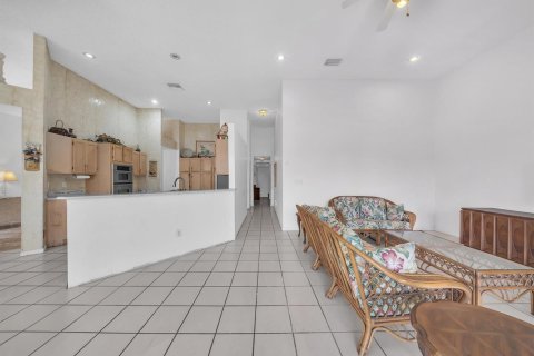 House in Coral Springs, Florida 4 bedrooms, 245.91 sq.m. № 2088313 - photo 4