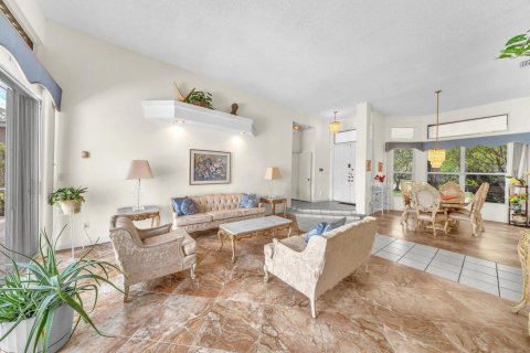 House in Coral Springs, Florida 4 bedrooms, 245.91 sq.m. № 2088313 - photo 9