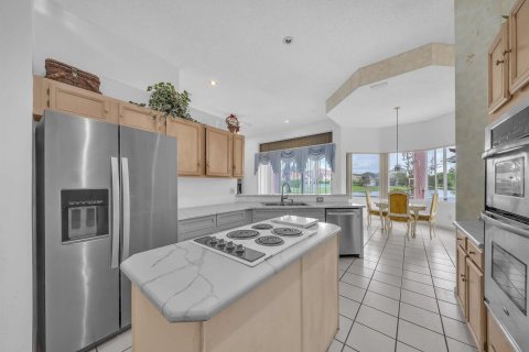 House in Coral Springs, Florida 4 bedrooms, 245.91 sq.m. № 2088313 - photo 5