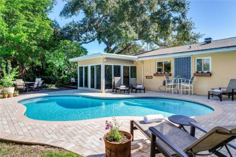 Villa ou maison à vendre à Belleair, Floride: 3 chambres, 191.75 m2 № 2433463 - photo 2