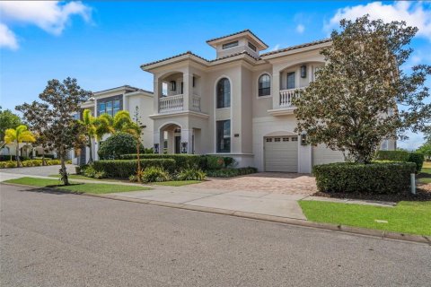 Casa en venta en Four Corners, Florida, 5 dormitorios, 524.8 m2 № 1686483 - foto 9