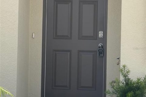 Townhouse in Lakeland, Florida 3 bedrooms, 153.47 sq.m. № 2167138 - photo 3