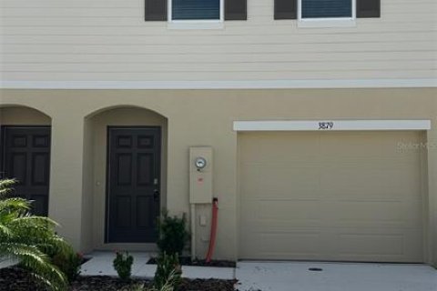 Townhouse in Lakeland, Florida 3 bedrooms, 153.47 sq.m. № 2167138