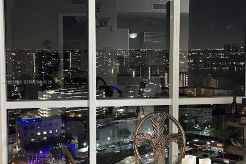 Condominio en alquiler en Sunny Isles Beach, Florida, 2 dormitorios, 146.51 m2 № 2049216 - foto 16