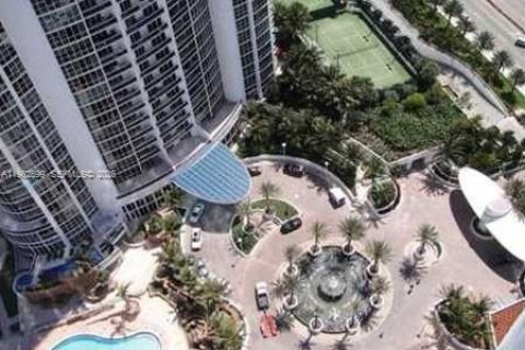 Condominio en alquiler en Sunny Isles Beach, Florida, 2 dormitorios, 146.51 m2 № 2049216 - foto 9