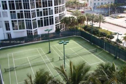 Condominio en alquiler en Sunny Isles Beach, Florida, 2 dormitorios, 146.51 m2 № 2049216 - foto 8