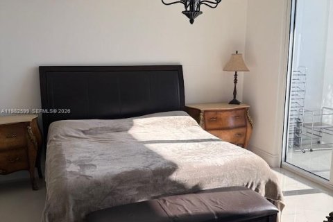 Condominio en alquiler en Sunny Isles Beach, Florida, 2 dormitorios, 146.51 m2 № 2049216 - foto 17