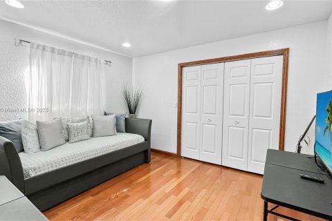 House in Bradenton, Florida 5 bedrooms № 1942257 - photo 24