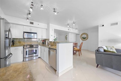 Купить кондоминиум в Авентура, Флорида 2 спальни, 109.62м2, № 2049877 - фото 9