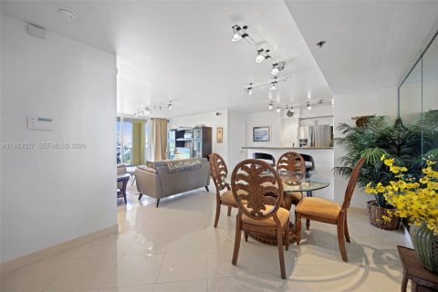 Купить кондоминиум в Авентура, Флорида 2 спальни, 109.62м2, № 2049877 - фото 11