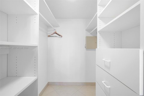 Купить кондоминиум в Авентура, Флорида 2 спальни, 109.62м2, № 2049877 - фото 18