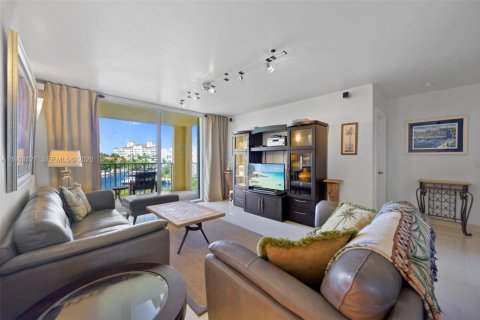 Купить кондоминиум в Авентура, Флорида 2 спальни, 109.62м2, № 2049877 - фото 25