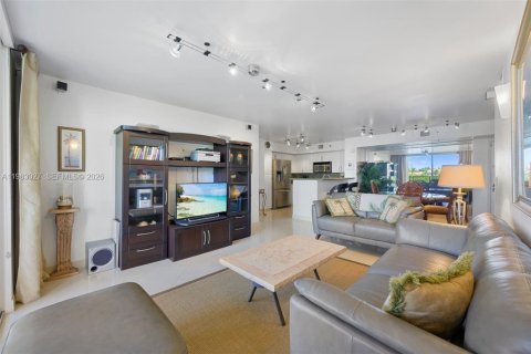 Купить кондоминиум в Авентура, Флорида 2 спальни, 109.62м2, № 2049877 - фото 14