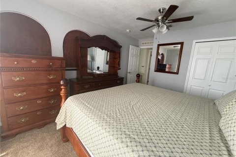 House in Lakeland, Florida 4 bedrooms, 206.43 sq.m. № 1909701 - photo 15