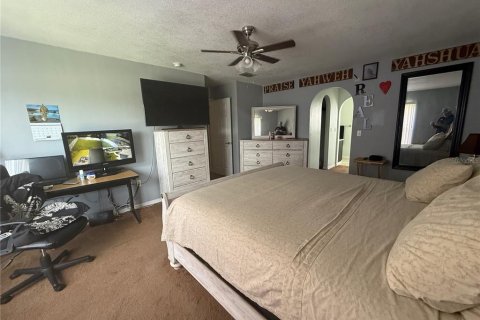 House in Lakeland, Florida 4 bedrooms, 206.43 sq.m. № 1909701 - photo 21
