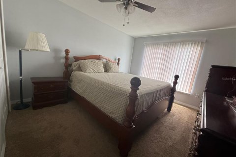 House in Lakeland, Florida 4 bedrooms, 206.43 sq.m. № 1909701 - photo 14