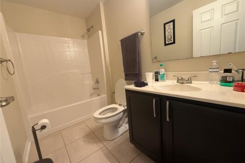 House in Lakeland, Florida 4 bedrooms, 206.43 sq.m. № 1909701 - photo 18