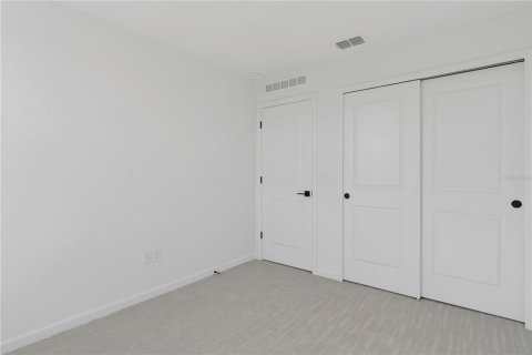 Touwnhouse à louer à Winter Garden, Floride: 4 chambres, 176.24 m2 № 2101980 - photo 23