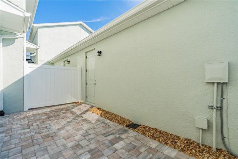 Touwnhouse à louer à Winter Garden, Floride: 4 chambres, 176.24 m2 № 2101980 - photo 11