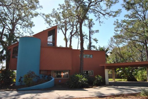 Casa en venta en Saint Petersburg, Florida, 3 dormitorios, 222.97 m2 № 1568397 - foto 1