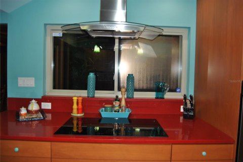 Casa en venta en Saint Petersburg, Florida, 3 dormitorios, 222.97 m2 № 1568397 - foto 8