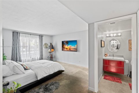 Condo in Hollywood, Florida, 2 bedrooms  № 1934103 - photo 29