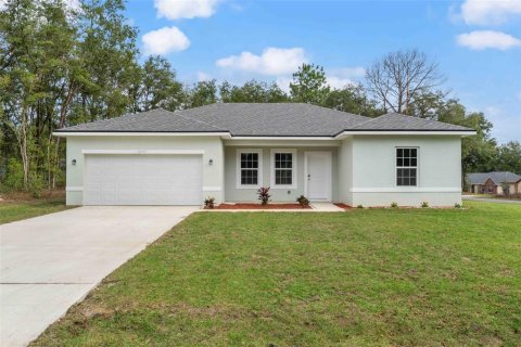 Villa ou maison à vendre à Dunnellon, Floride: 4 chambres, 146.79 m2 № 1759475 - photo 1
