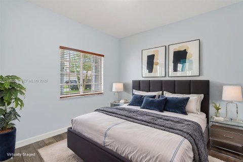 House in Miami, Florida 3 bedrooms, 126.16 sq.m. № 2065474 - photo 19