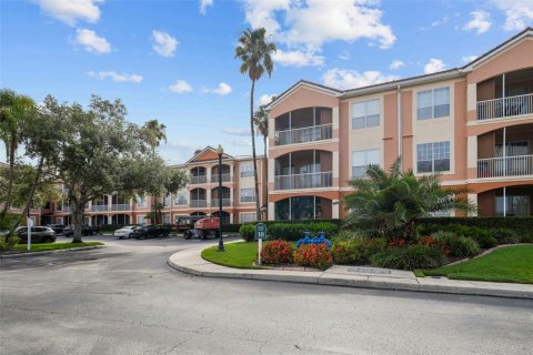 Condo in Tampa, Florida, 2 bedrooms  № 1789671 - photo 1