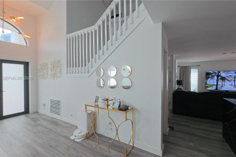 Casa en venta en Pembroke Pines, Florida, 4 dormitorios, 202.06 m2 № 2058494 - foto 15