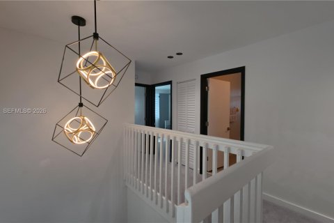 Casa en venta en Pembroke Pines, Florida, 4 dormitorios, 202.06 m2 № 2058494 - foto 22