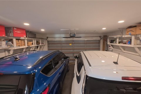 Casa en venta en Pembroke Pines, Florida, 4 dormitorios, 202.06 m2 № 2058494 - foto 14