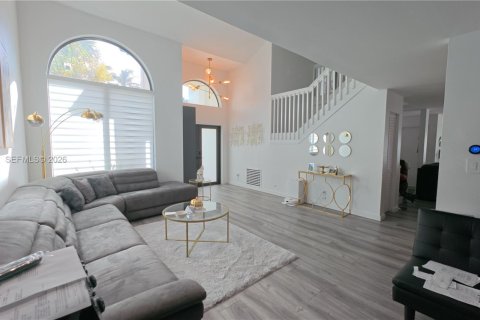 Casa en venta en Pembroke Pines, Florida, 4 dormitorios, 202.06 m2 № 2058494 - foto 17