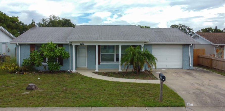 Casa en Port Richey, Florida 3 dormitorios, 113.06 m2 № 1911248