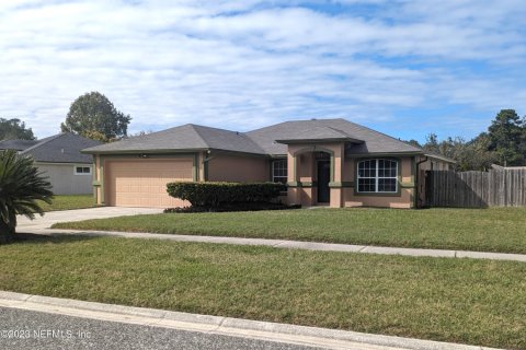Villa ou maison à vendre à Jacksonville, Floride: 5 chambres, 156.26 m2 № 822183 - photo 1