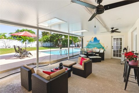 Villa ou maison à vendre à Miami, Floride: 5 chambres, 310.57 m2 № 2055320 - photo 23
