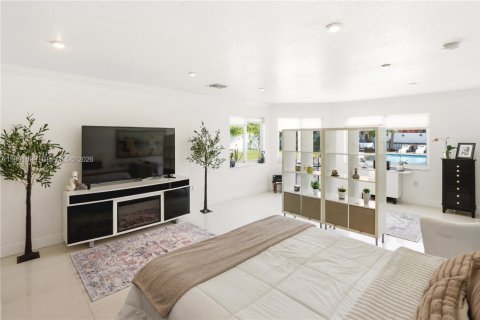Villa ou maison à vendre à Miami, Floride: 5 chambres, 310.57 m2 № 2055320 - photo 12