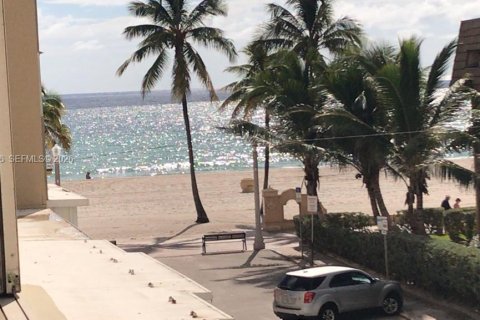 Condo à Hollywood, Floride, 1 chambre  № 2002159