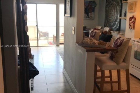 Copropriété à vendre à Hollywood, Floride: 1 chambre, 69.68 m2 № 2002159 - photo 10