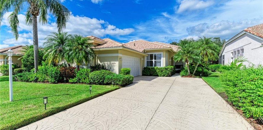 Villa ou maison à Bradenton, Floride 3 chambres, 168.8 m2 № 2299178