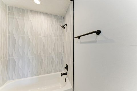 Villa ou maison à vendre à Bradenton, Floride: 3 chambres, 168.8 m2 № 2299178 - photo 27