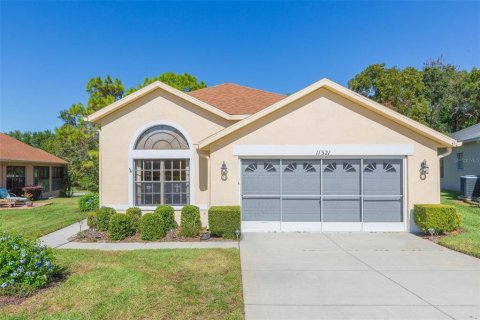 Villa ou maison à Spring Hill, Floride 3 chambres, 167.87 m2 № 2094334