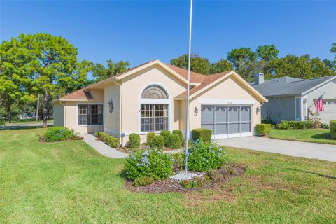 Villa ou maison à vendre à Spring Hill, Floride: 3 chambres, 167.87 m2 № 2094334 - photo 2